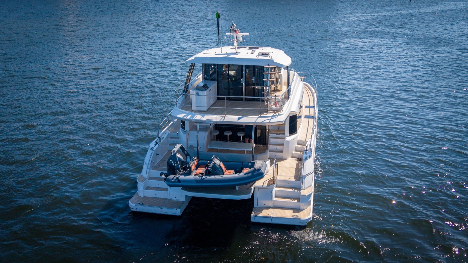 2025 Aquila 54 Yacht