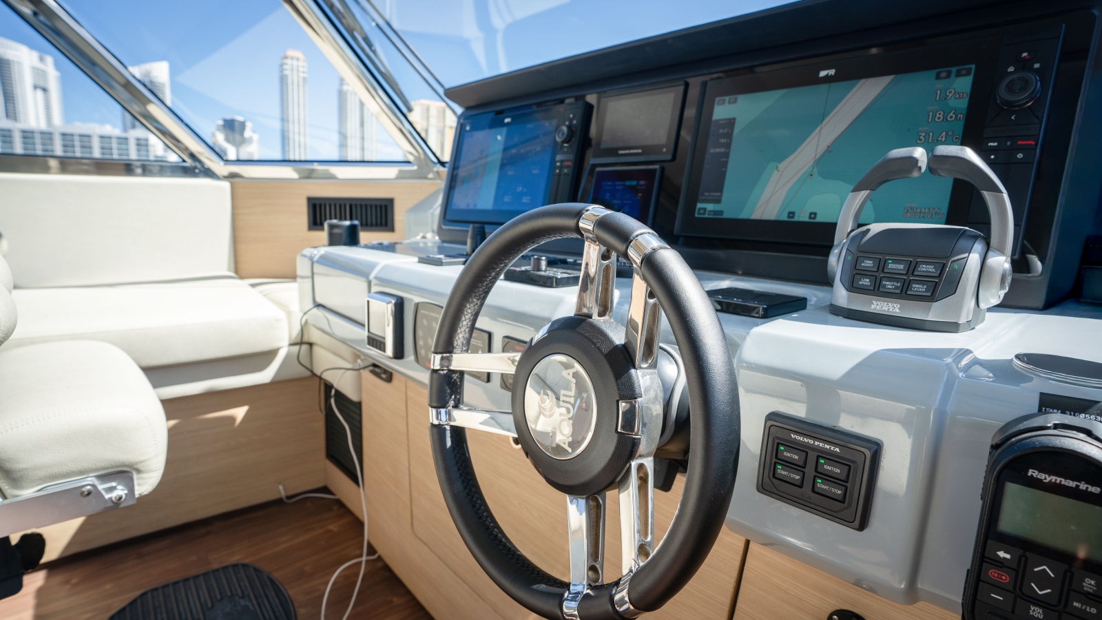 2025 Aquila 54 Yacht