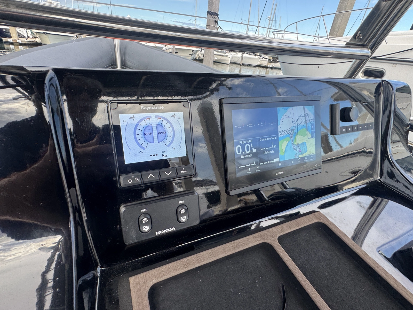 2023 Seawater Phantom 280
