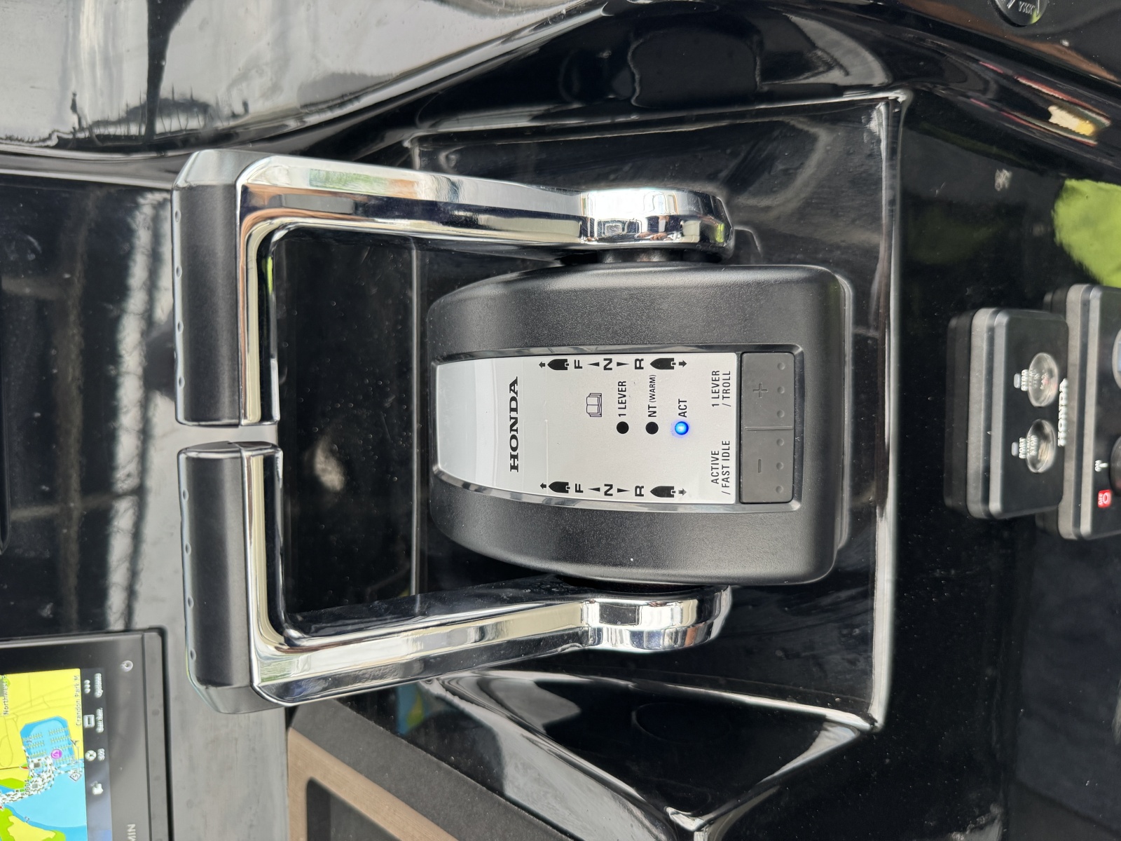 2023 Seawater Phantom 280