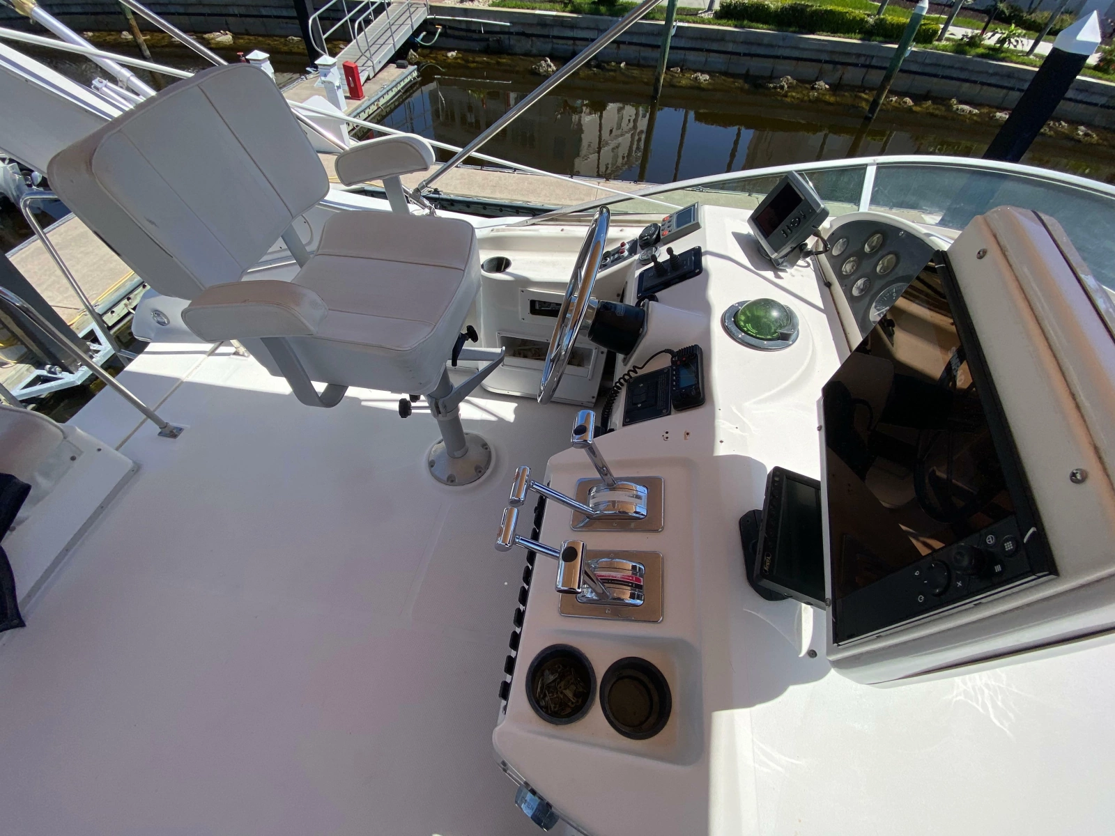 2001 Bayliner 3988 Motoryacht