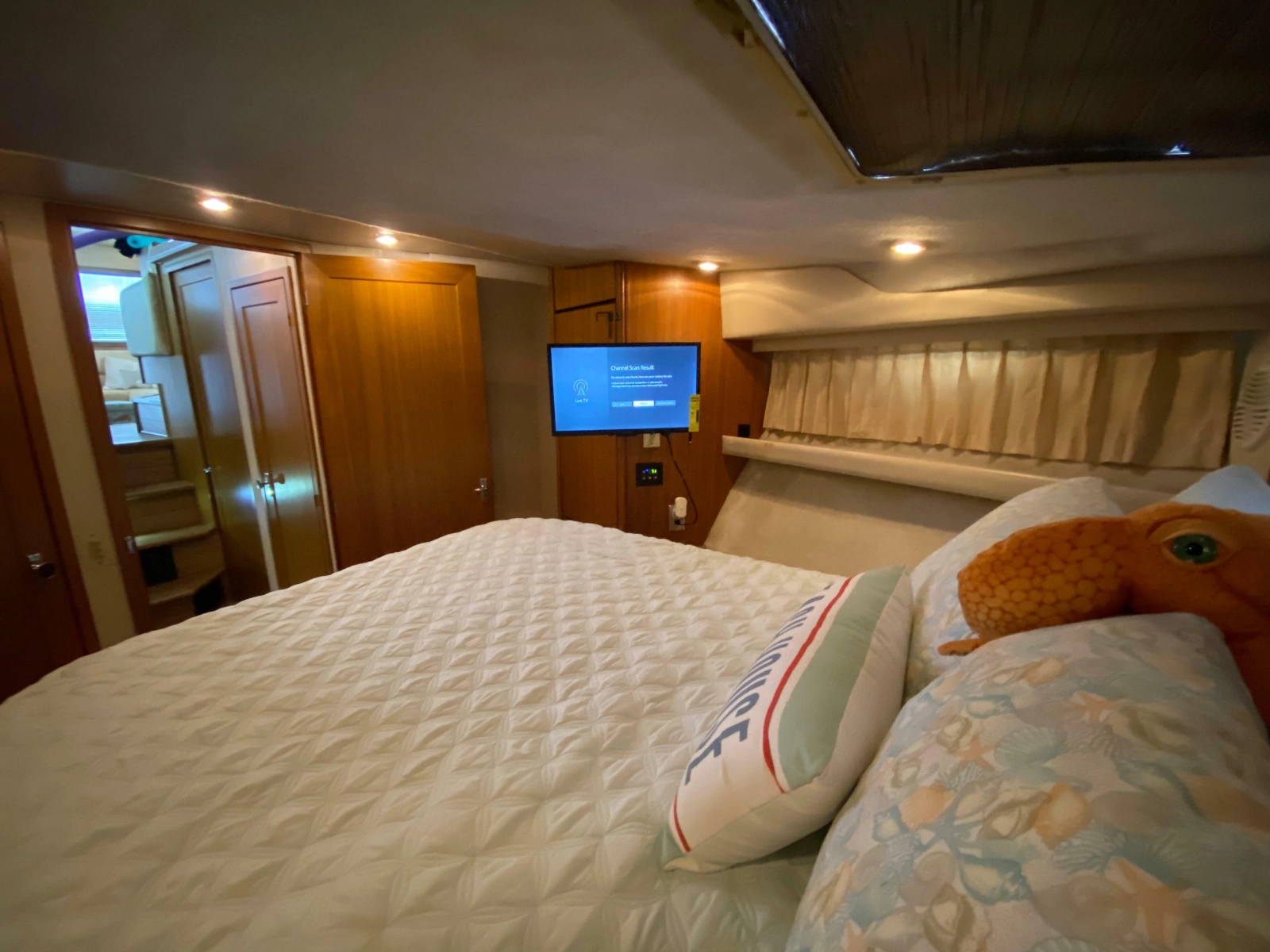 2001 Bayliner 3988 Motoryacht