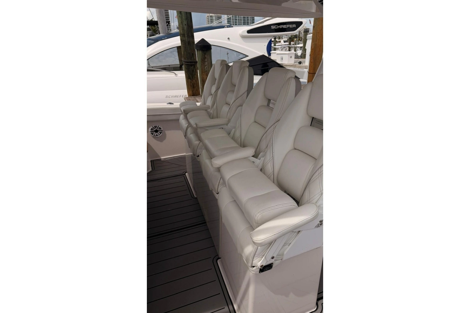 2020 Regal 38 SAV
