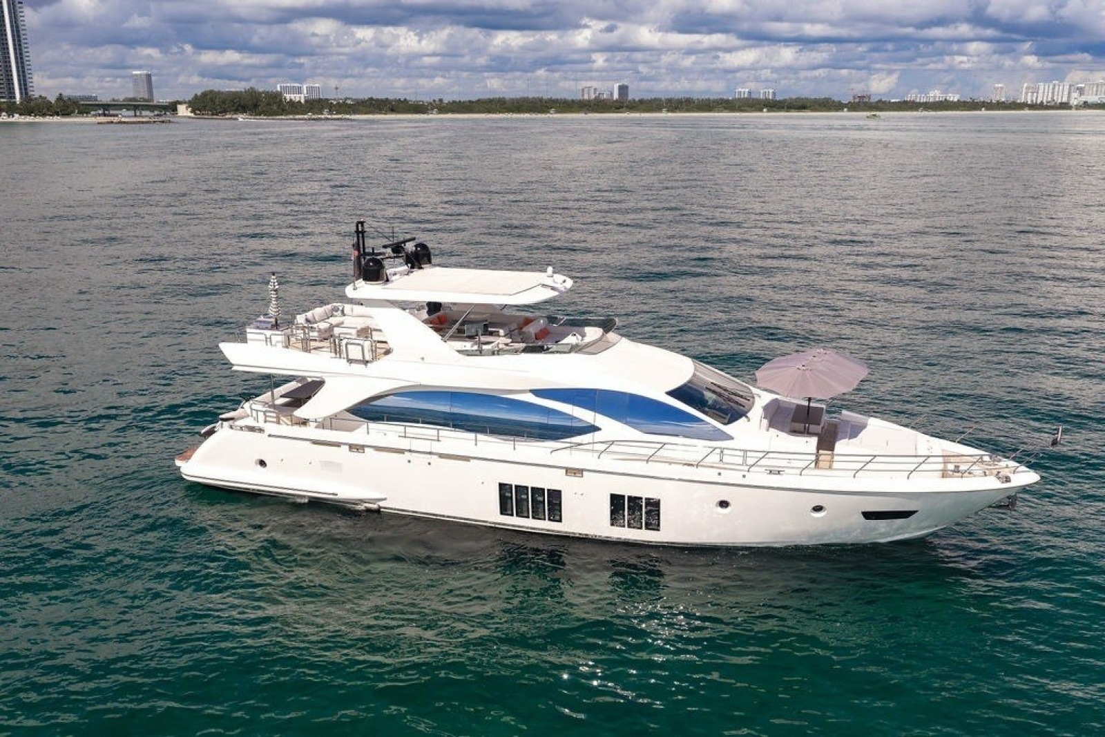 2017 Azimut 84