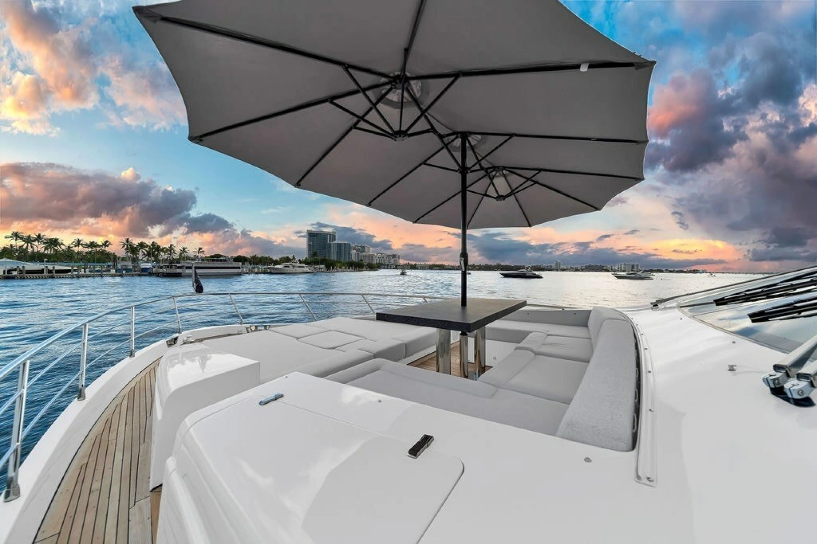 2017 Azimut 84