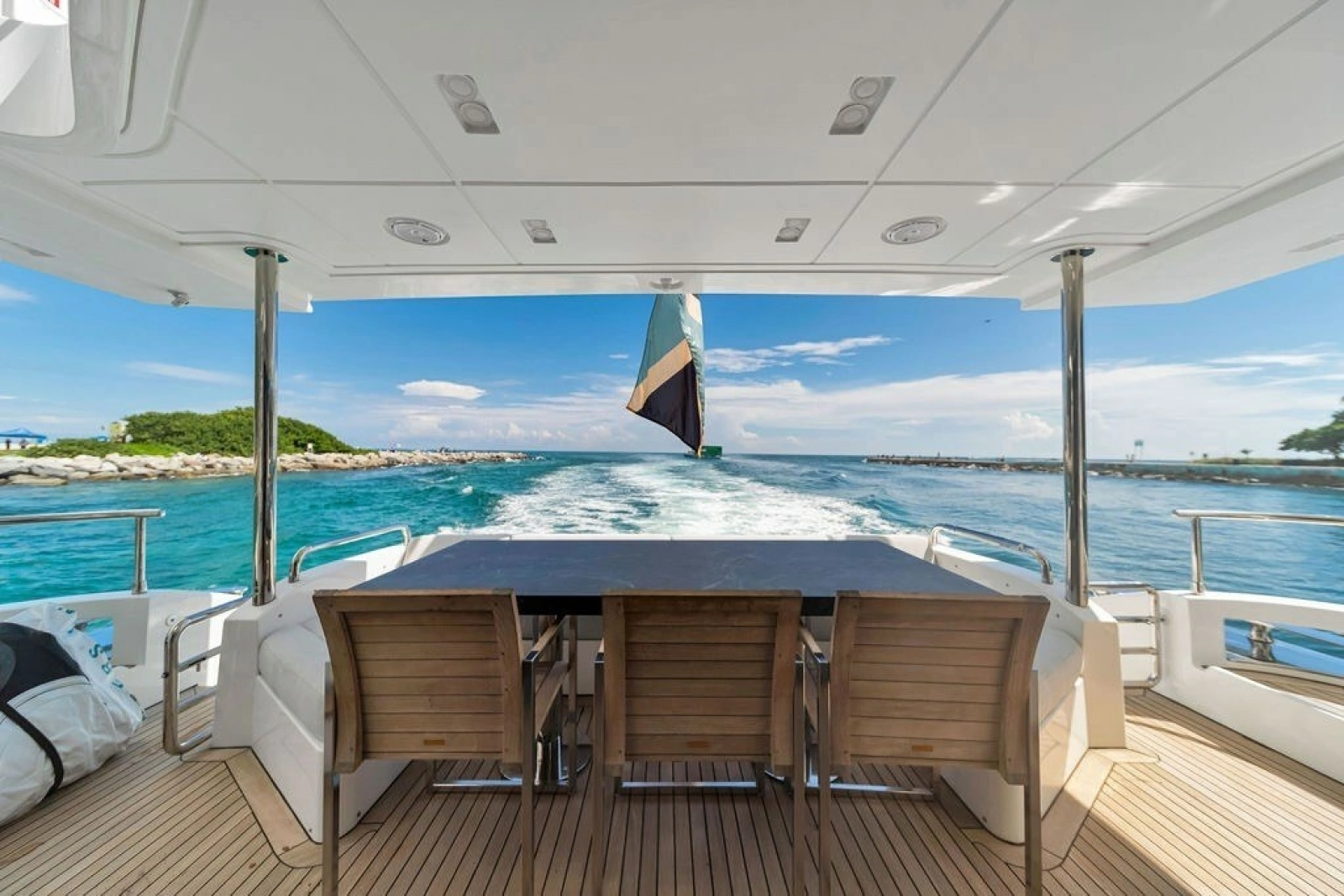 2017 Azimut 84