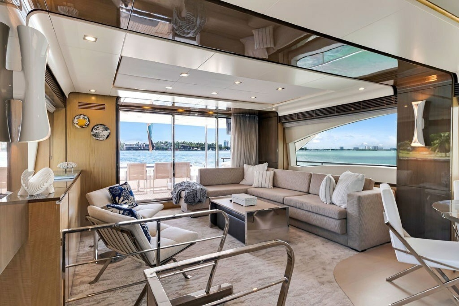 2017 Azimut 84