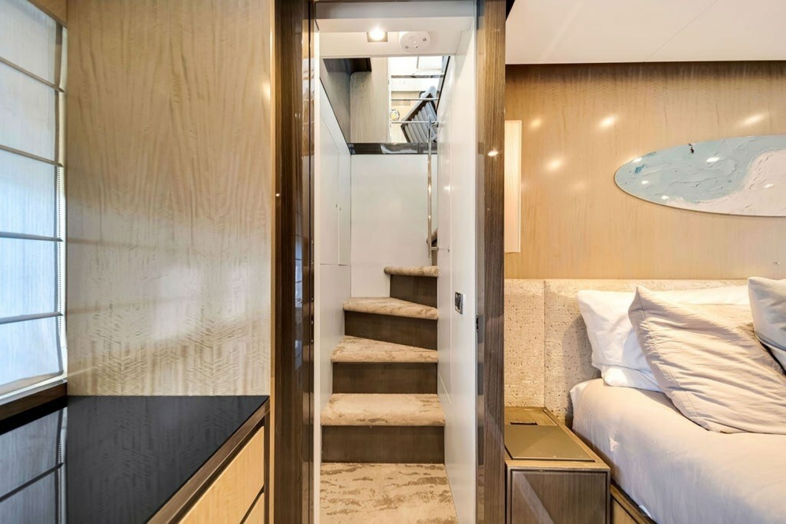 2017 Azimut 84