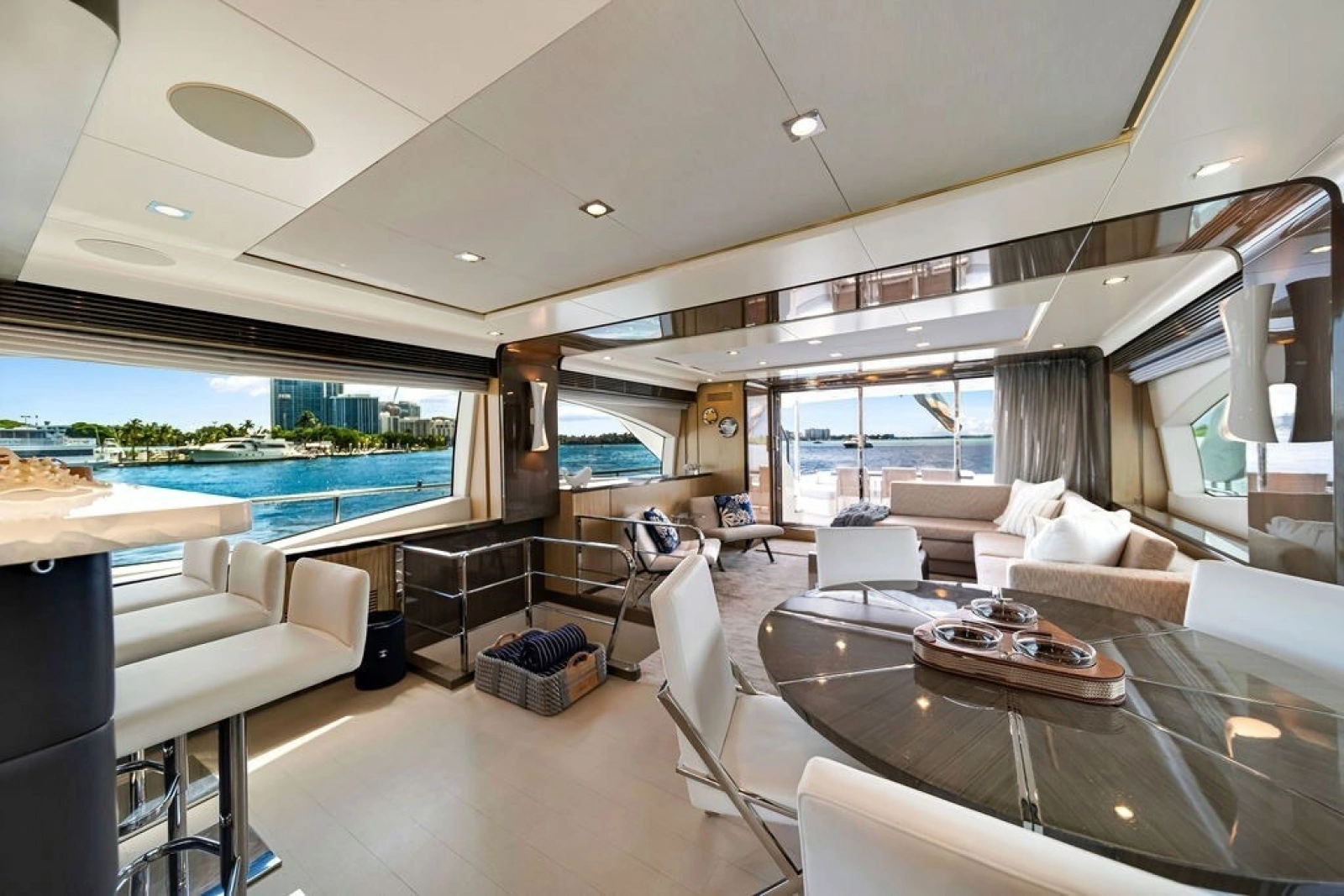 2017 Azimut 84