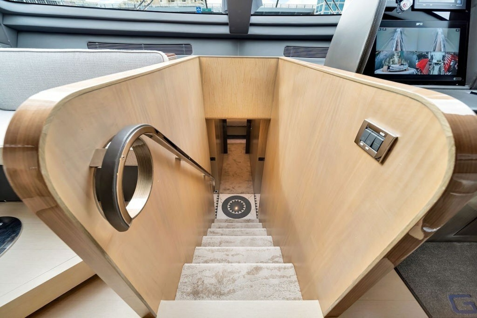 2017 Azimut 84