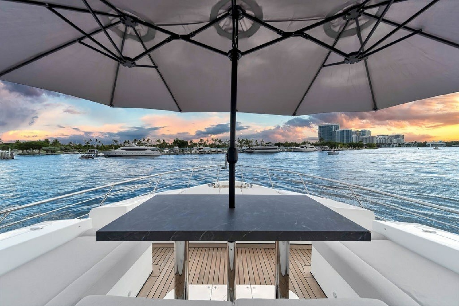 2017 Azimut 84