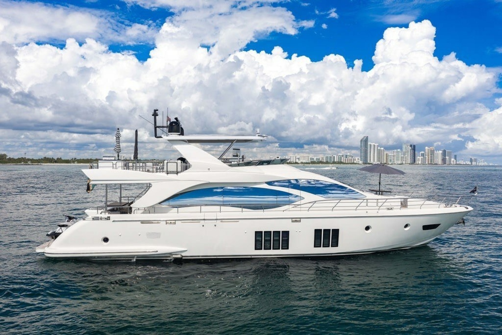 2017 Azimut 84