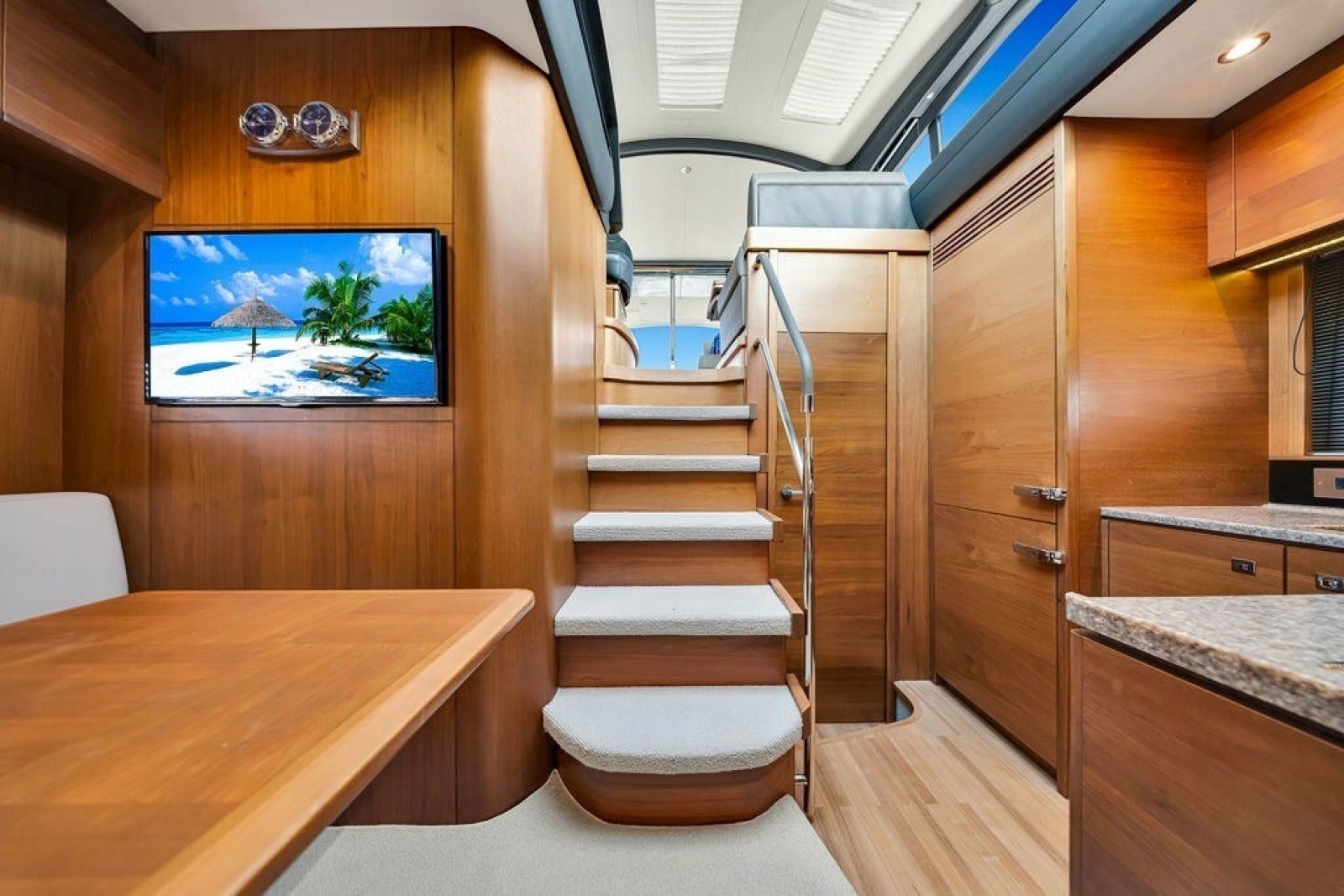2015 Princess V48