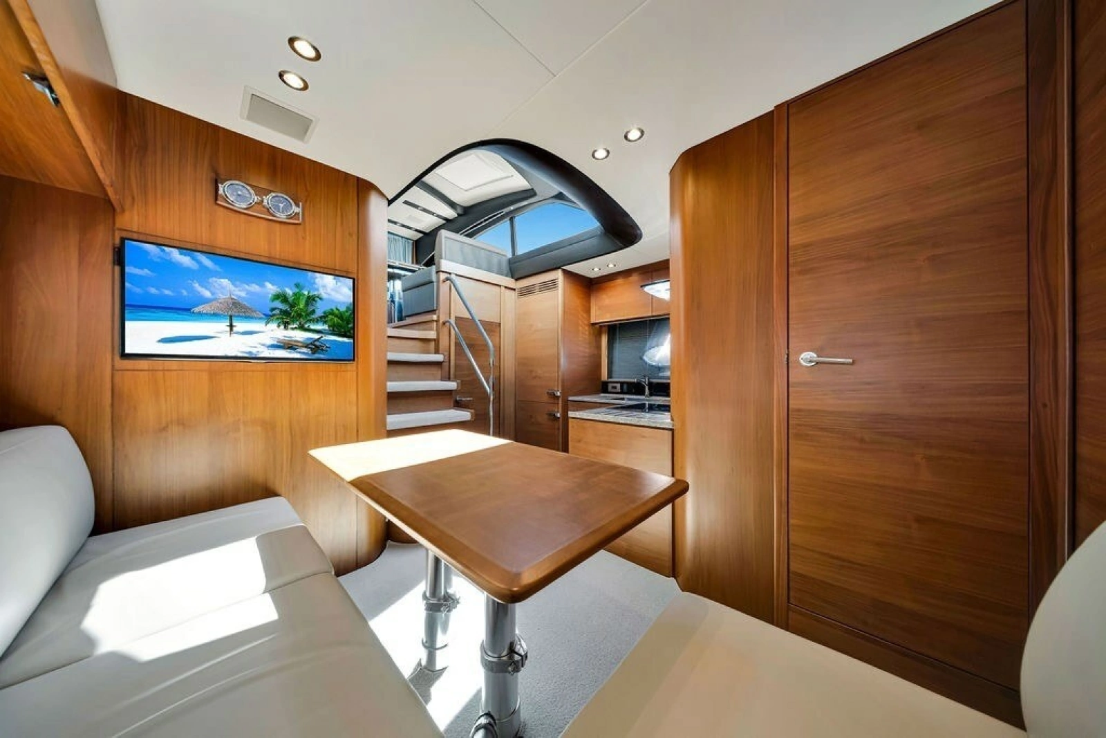 2015 Princess V48