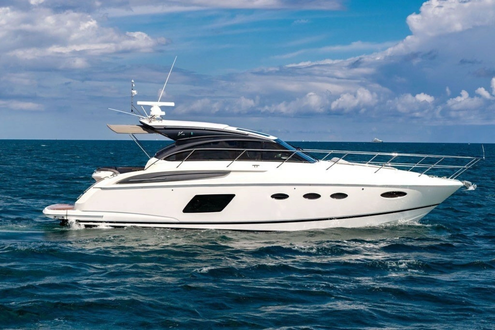 2015 Princess V48