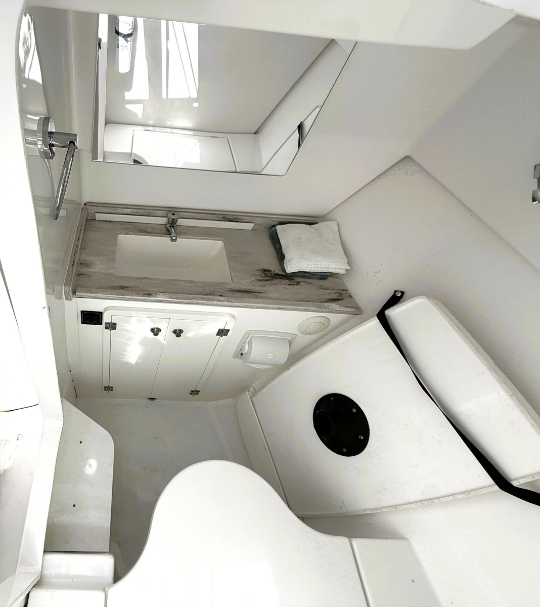 2023 Pursuit DC 326