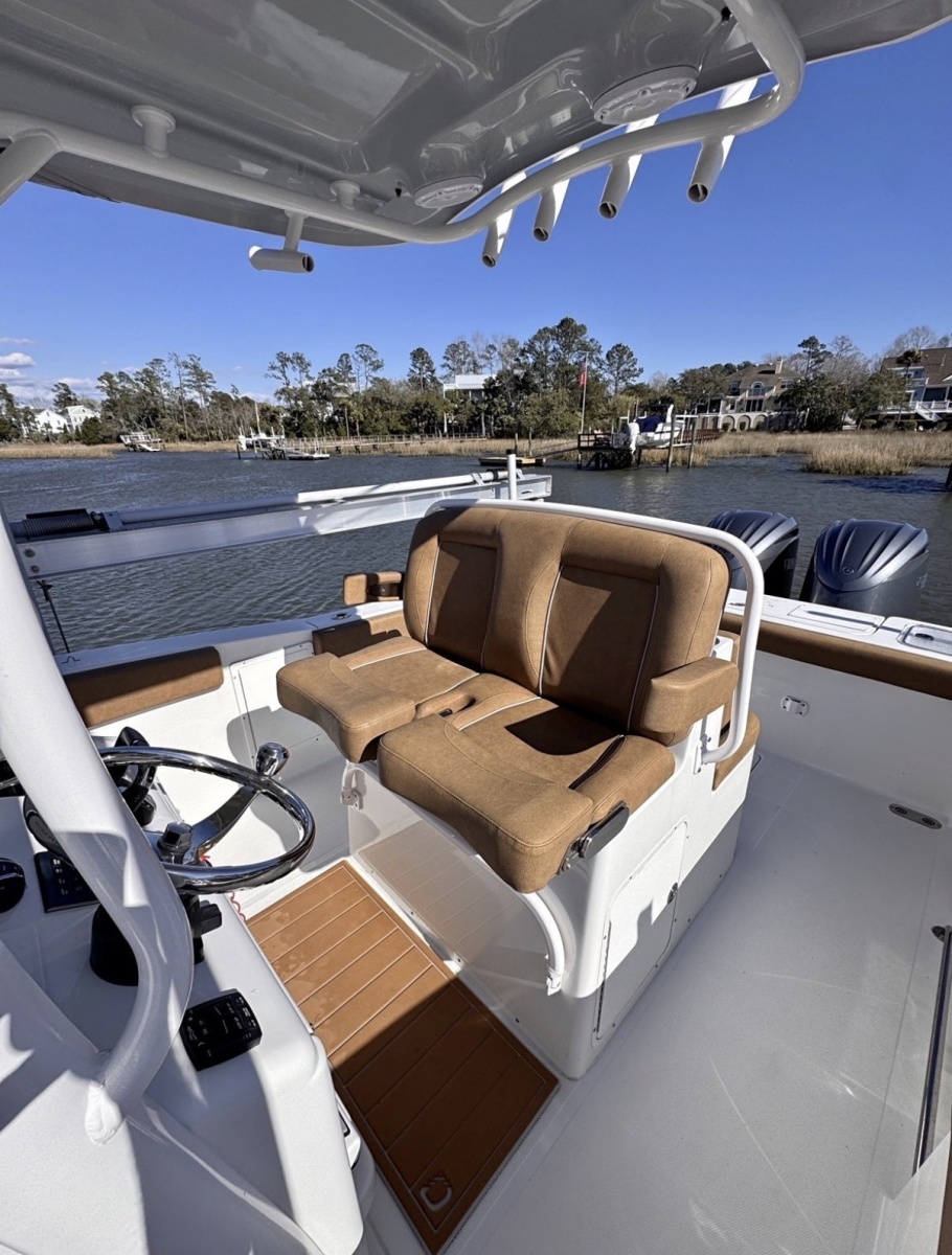 2023 Sea Hunt Gamefish 27FS