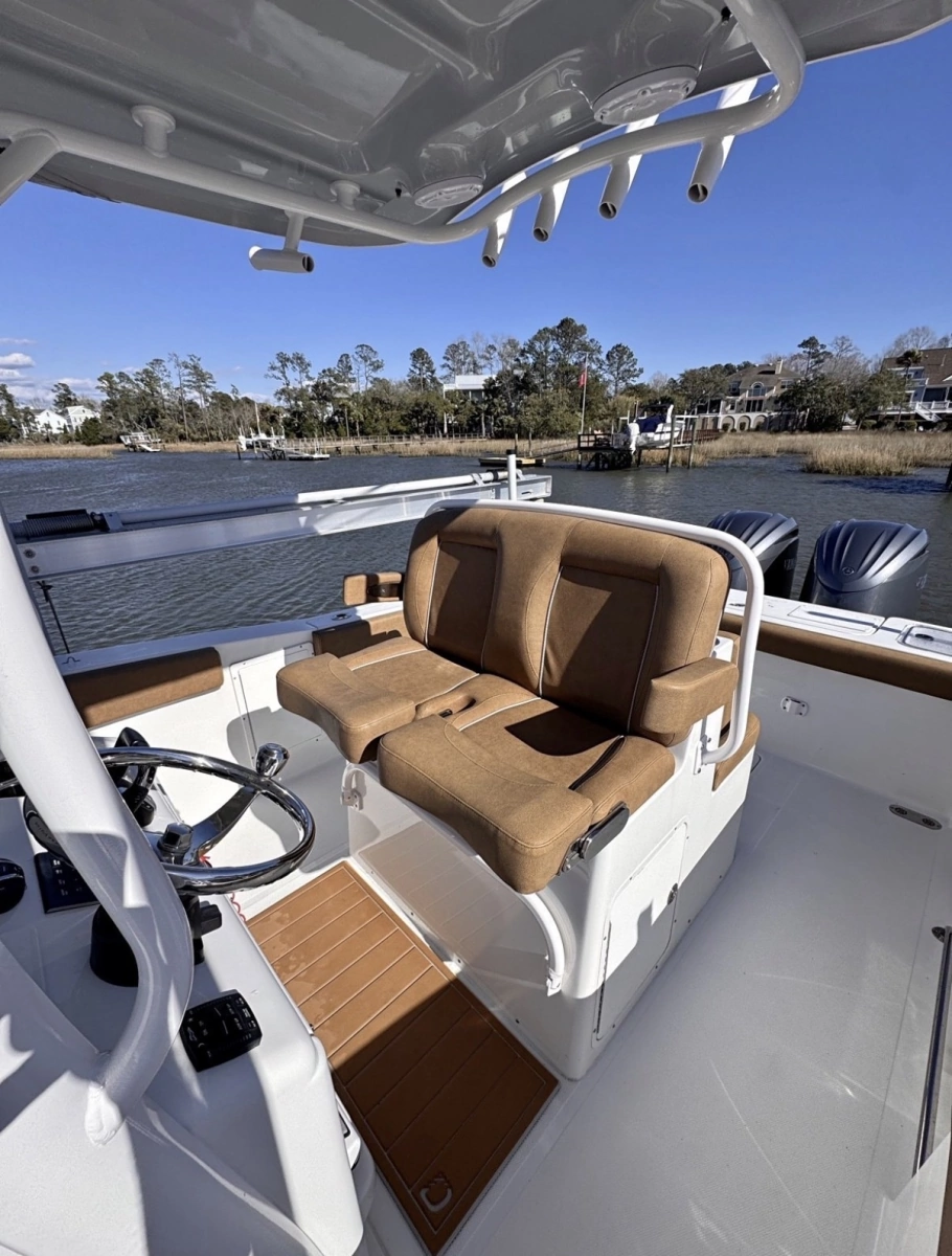 2023 Sea Hunt Gamefish 27FS