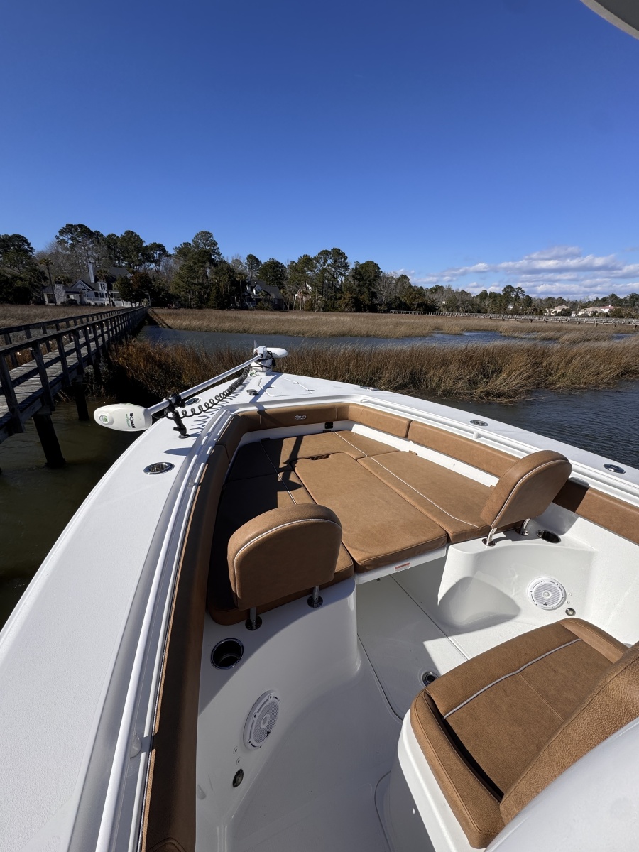 2023 Sea Hunt Gamefish 27FS