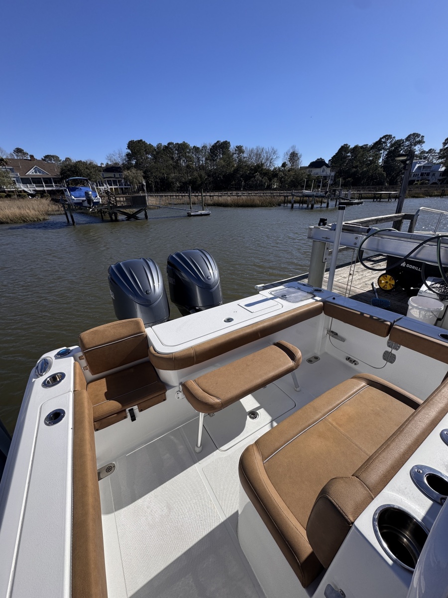 2023 Sea Hunt Gamefish 27FS