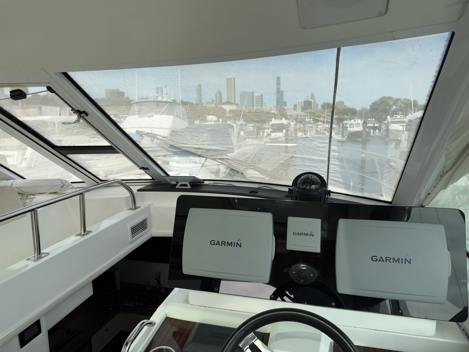 2011 Cruisers Yachts 48 Cantius — Andiamo