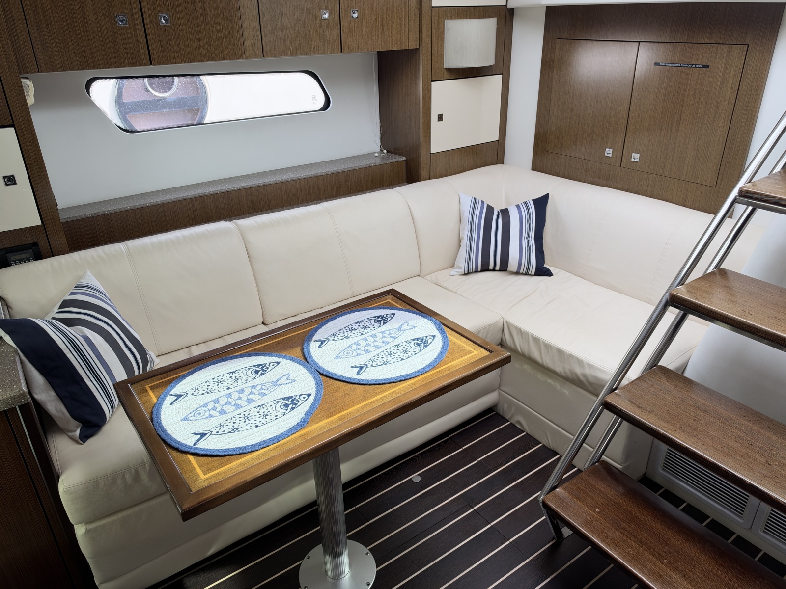 2011 Cruisers Yachts 48 Cantius — Andiamo