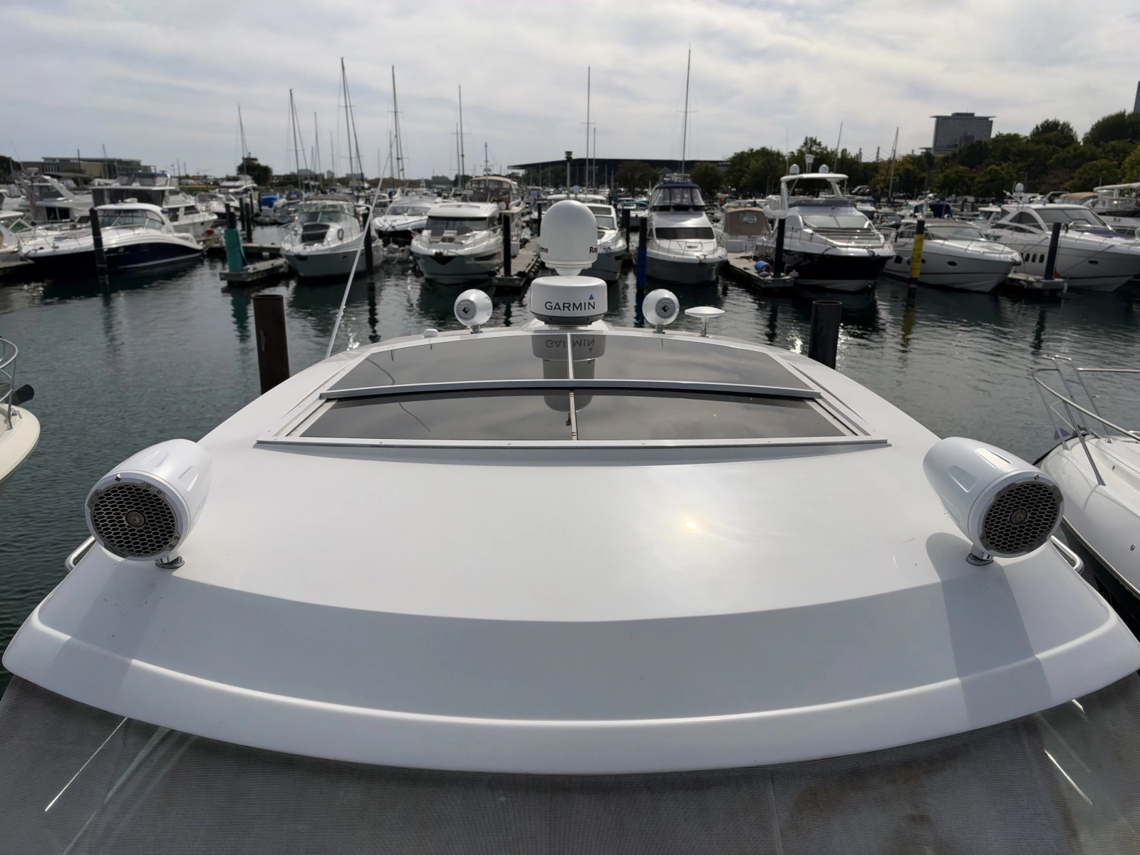 2011 Cruisers Yachts 48 Cantius