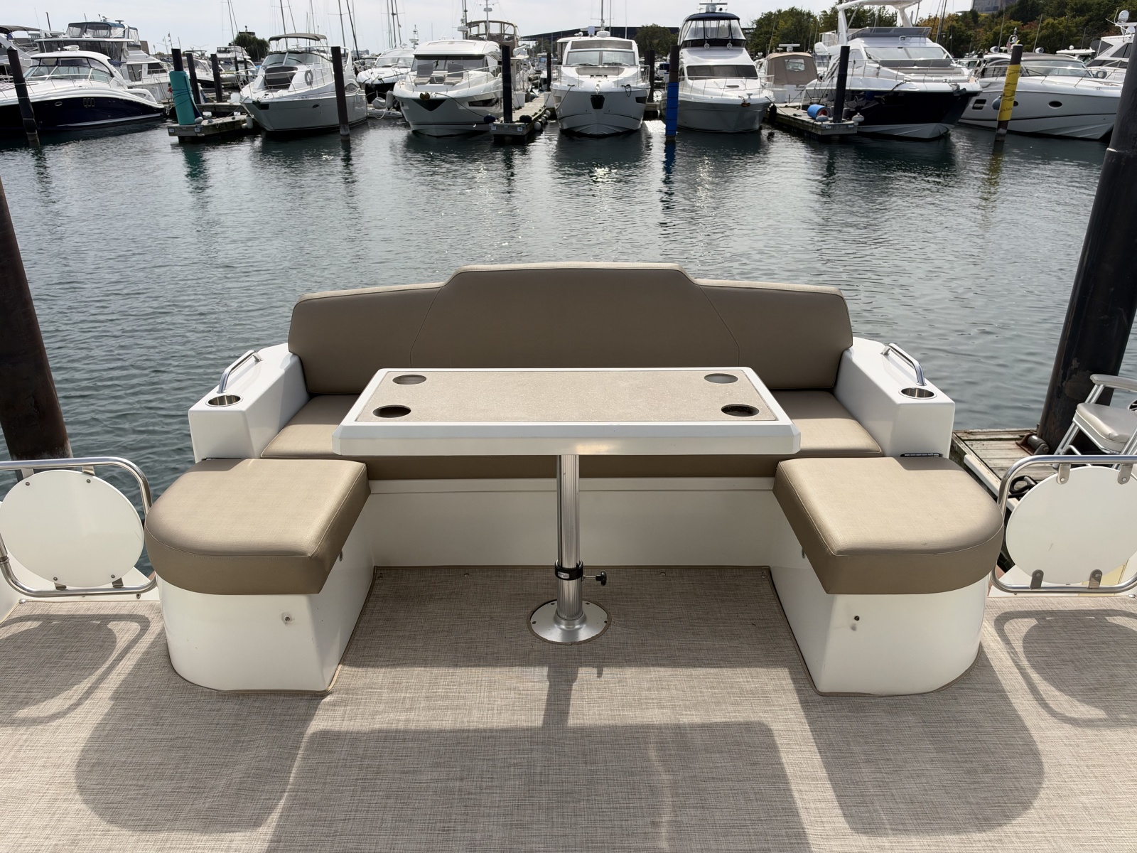 2011 Cruisers Yachts 48 Cantius — Andiamo