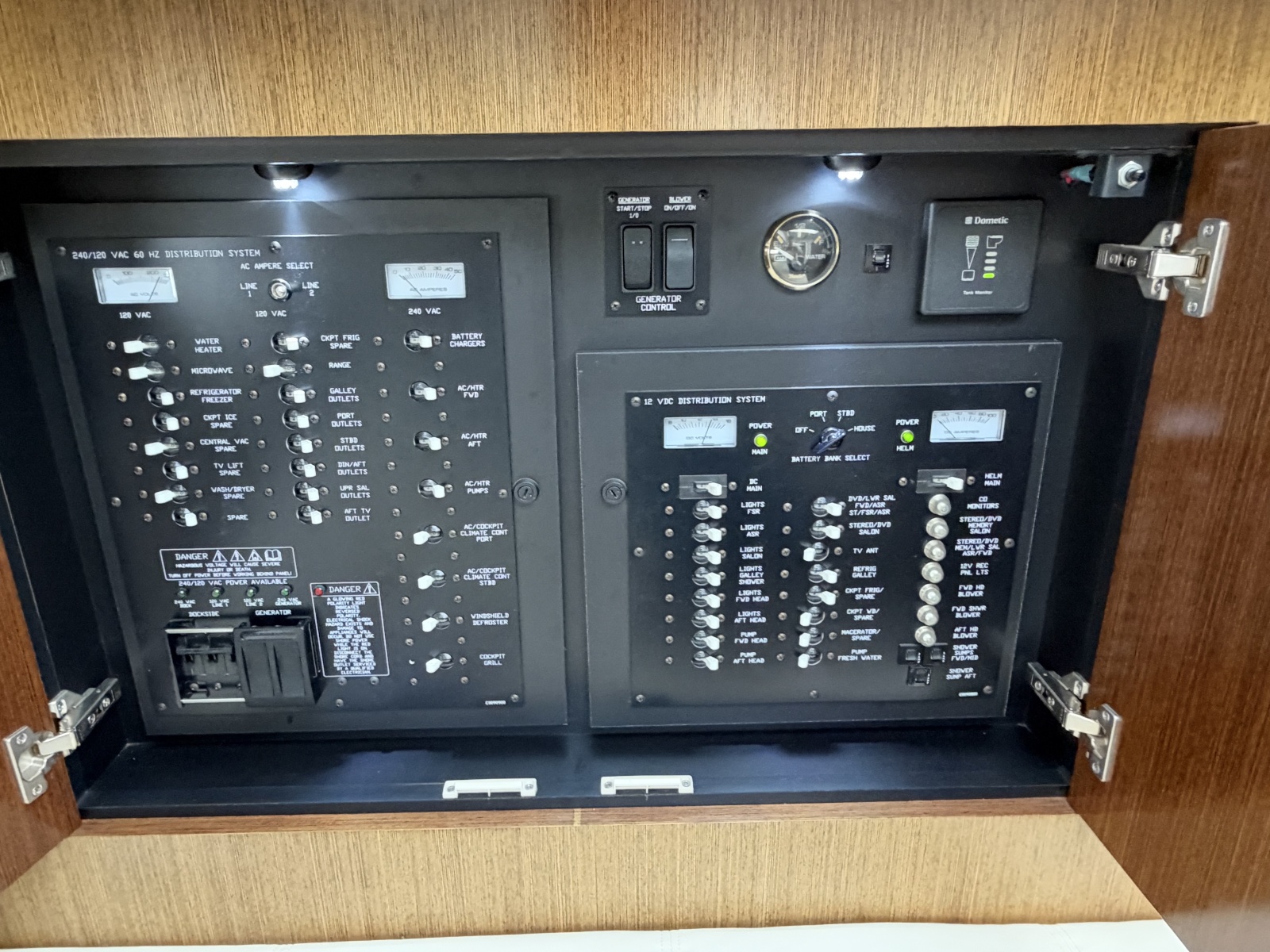 2011 Cruisers Yachts 48 Cantius — Andiamo