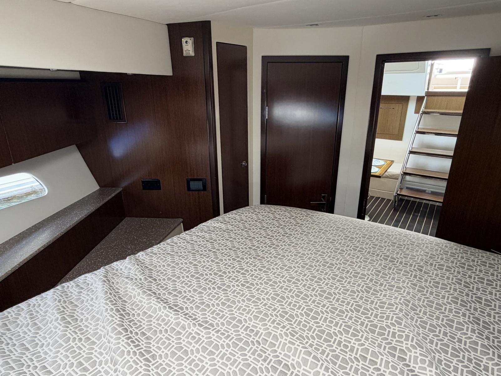 2011 Cruisers Yachts 48 Cantius — Andiamo