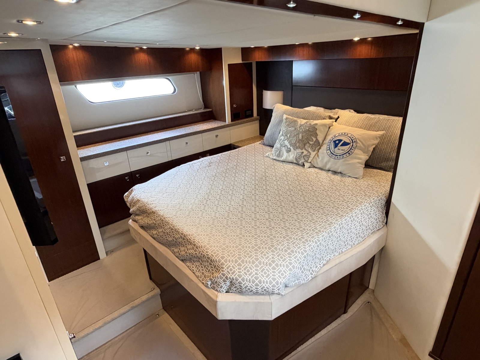 2011 Cruisers Yachts 48 Cantius — Andiamo
