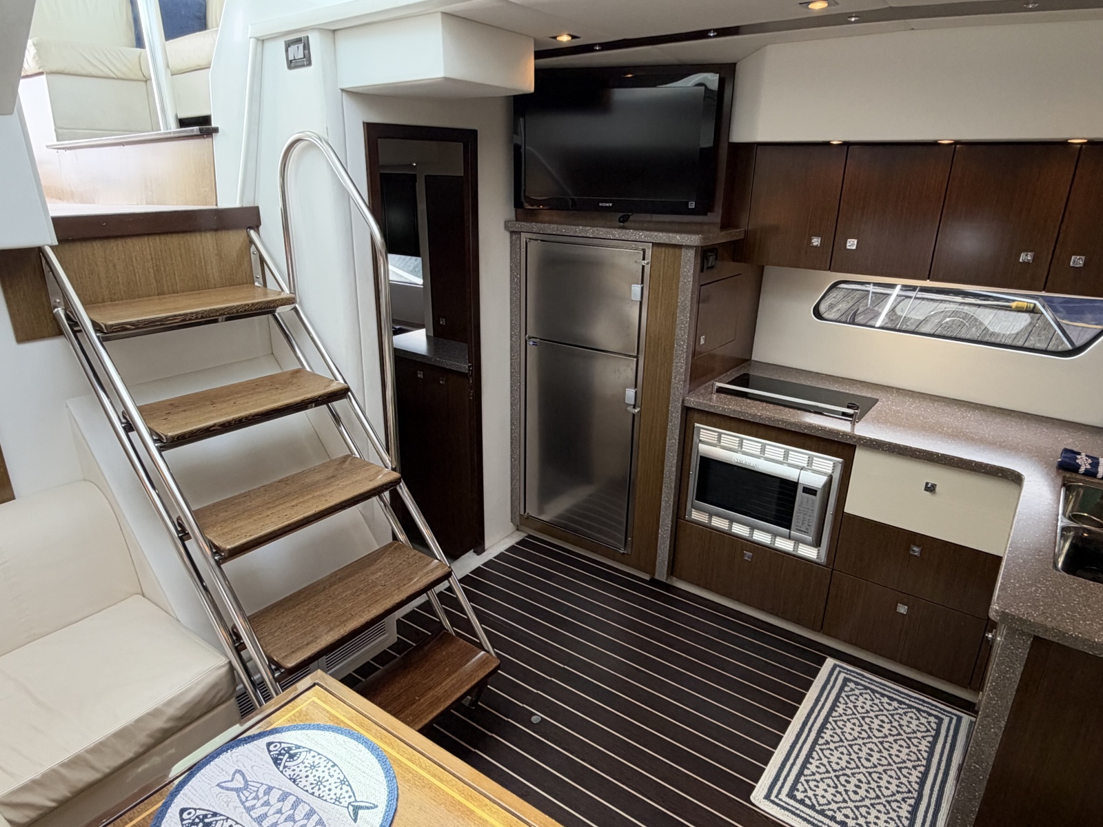 2011 Cruisers Yachts 48 Cantius — Andiamo
