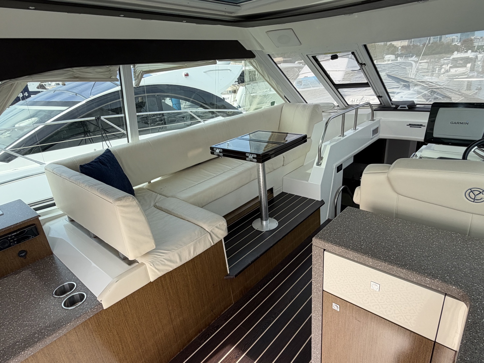 2011 Cruisers Yachts 48 Cantius — Andiamo