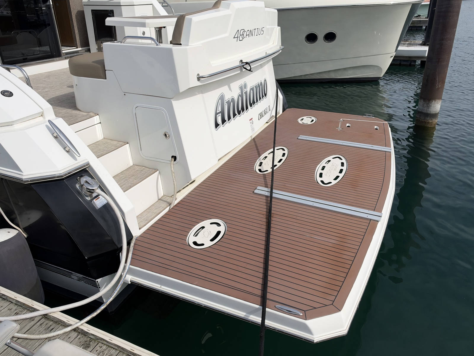 2011 Cruisers Yachts 48 Cantius — Andiamo
