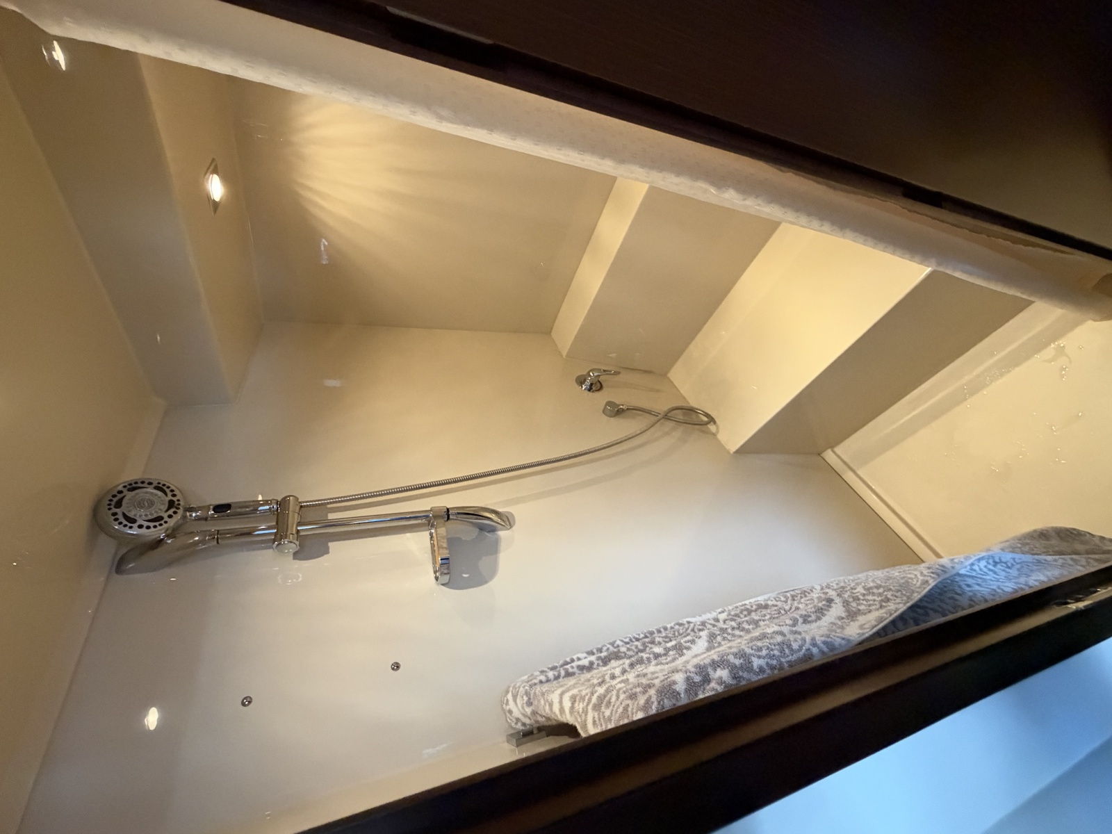 2011 Cruisers Yachts 48 Cantius — Andiamo