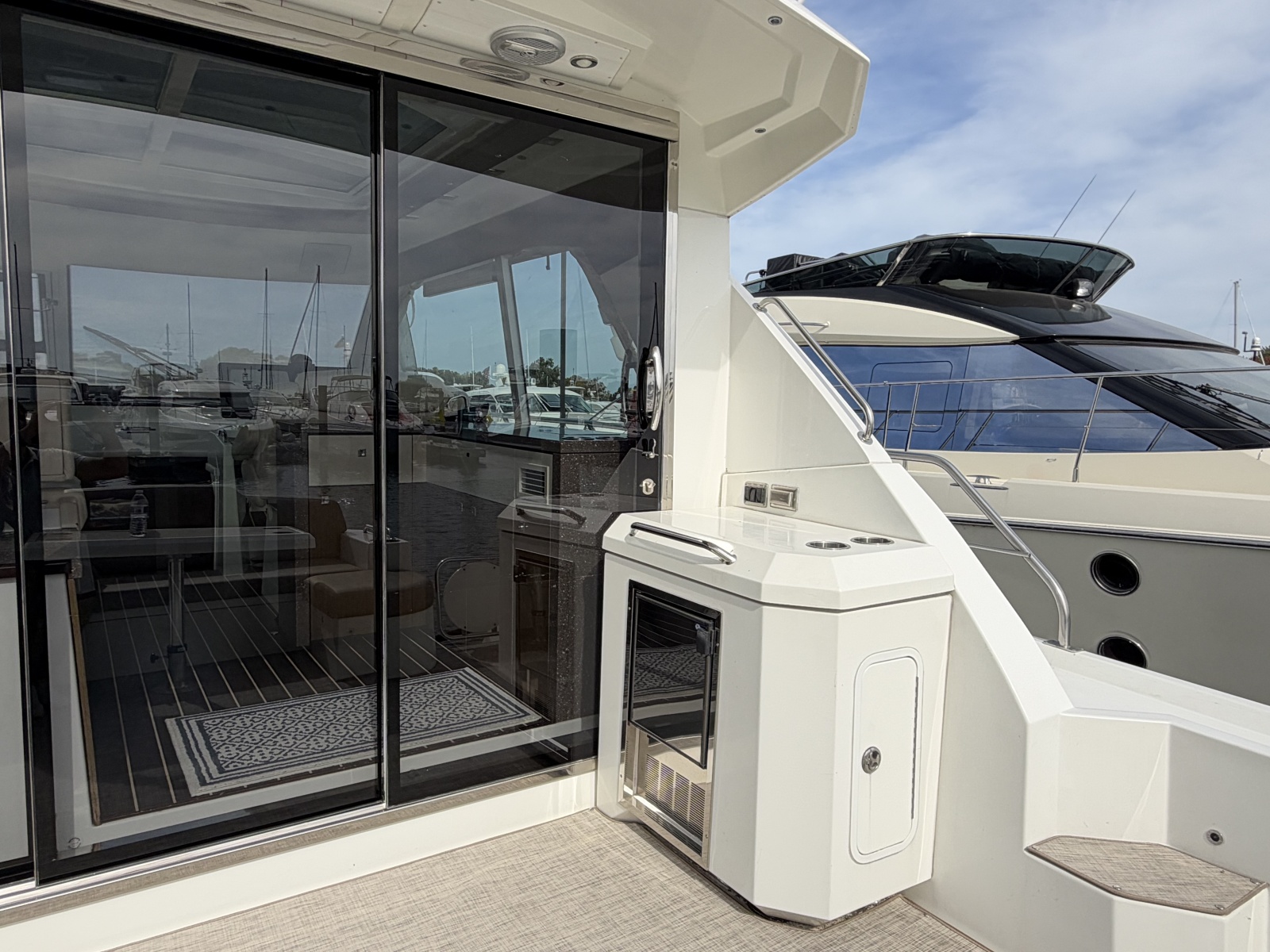 2011 Cruisers Yachts 48 Cantius — Andiamo