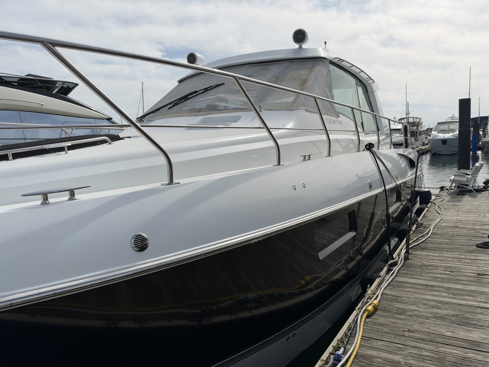 2011 Cruisers Yachts 48 Cantius — Andiamo