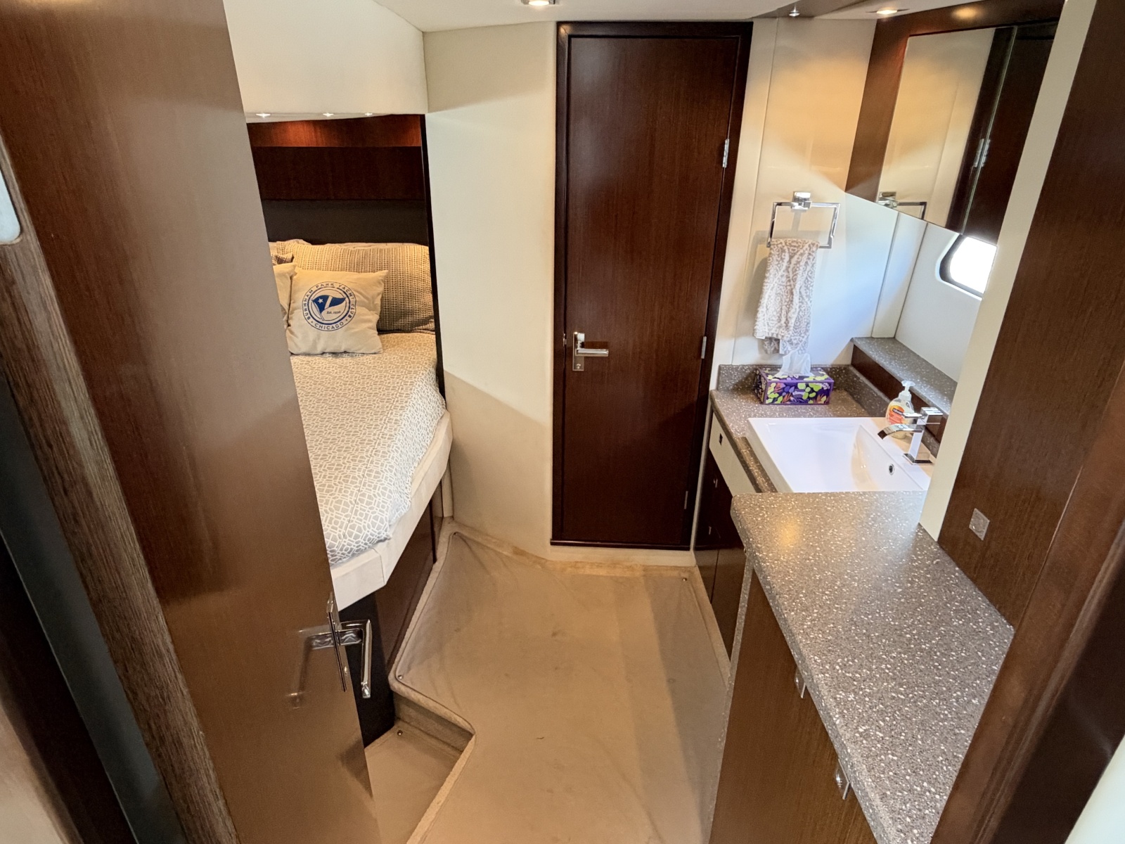 2011 Cruisers Yachts 48 Cantius — Andiamo