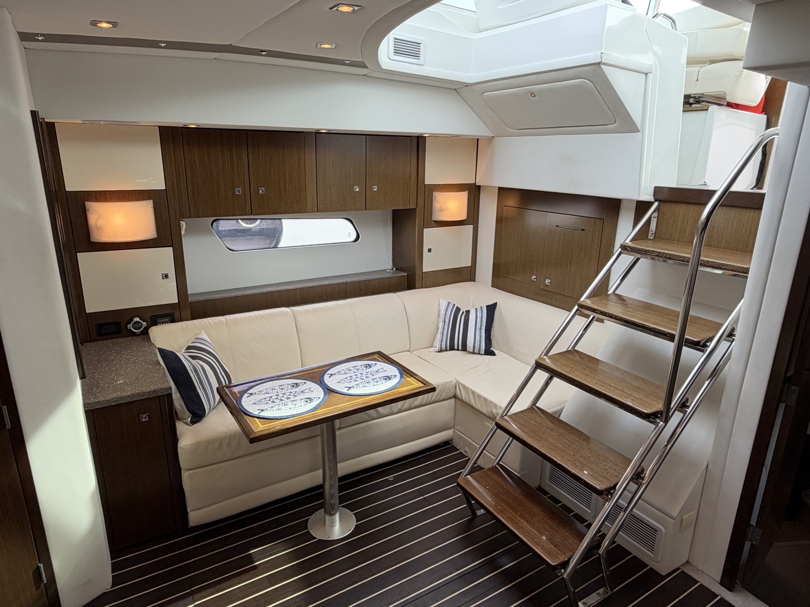 2011 Cruisers Yachts 48 Cantius — Andiamo