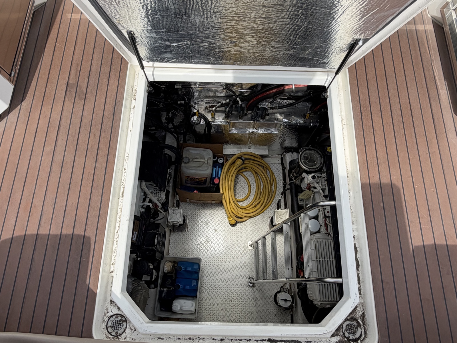 2011 Cruisers Yachts 48 Cantius — Andiamo