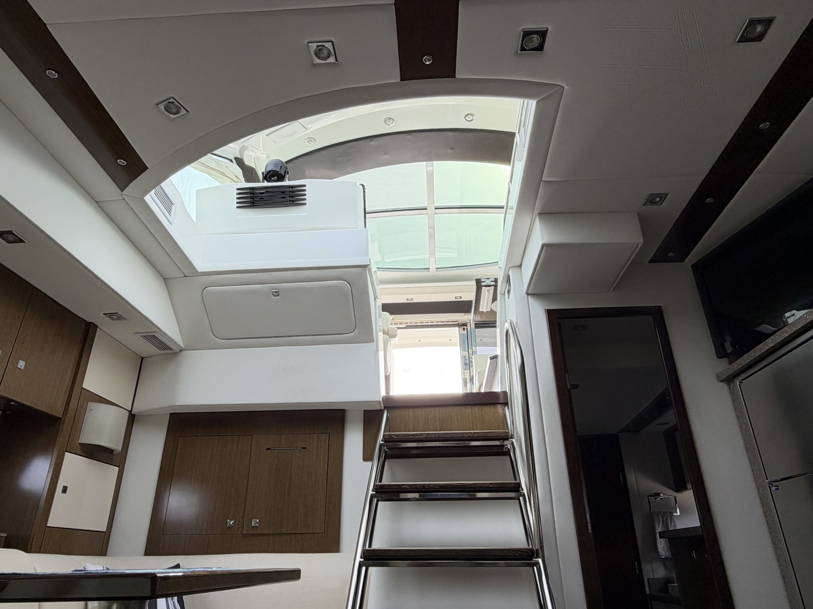 2011 Cruisers Yachts 48 Cantius — Andiamo