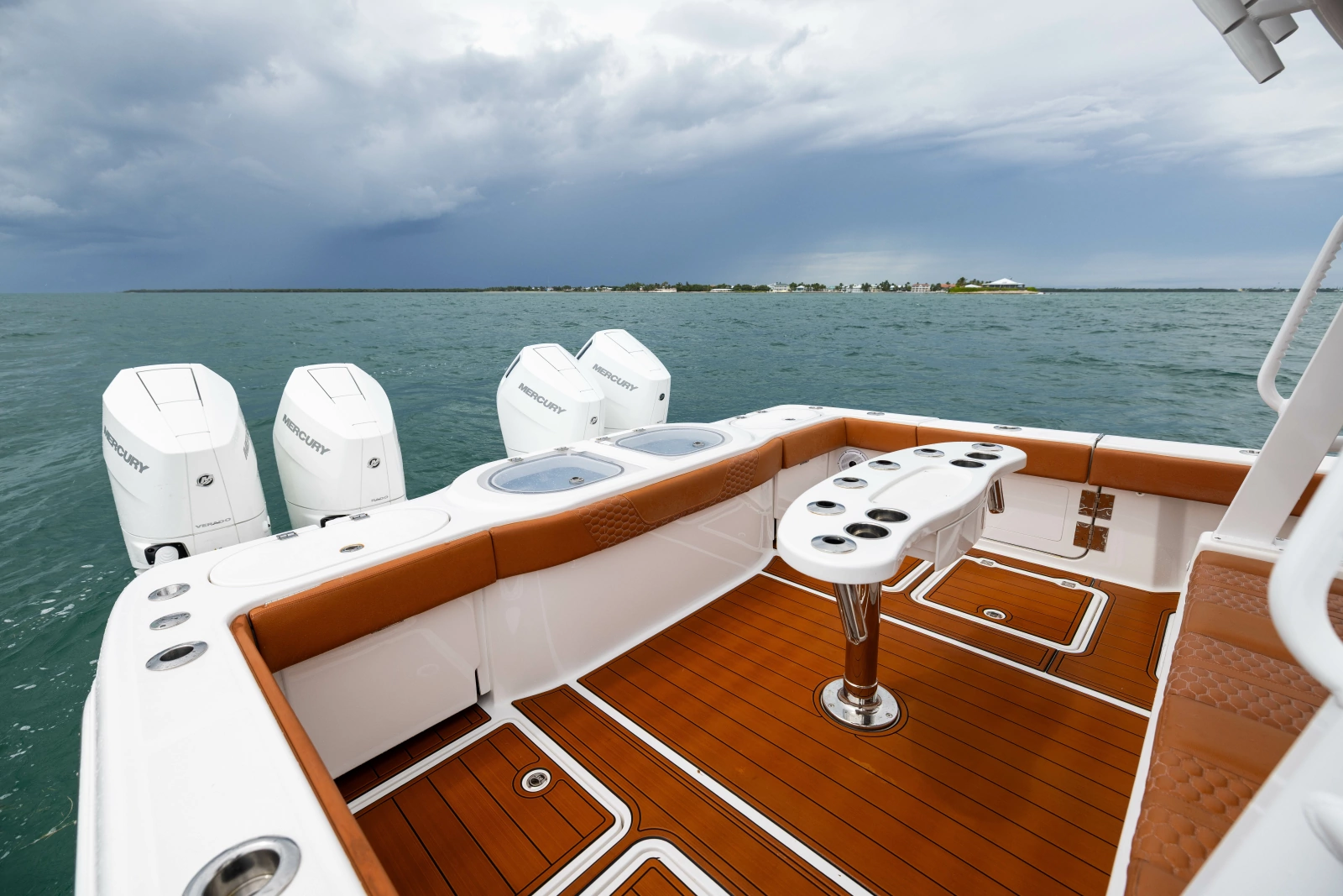 2024 Invincible Pilothouse