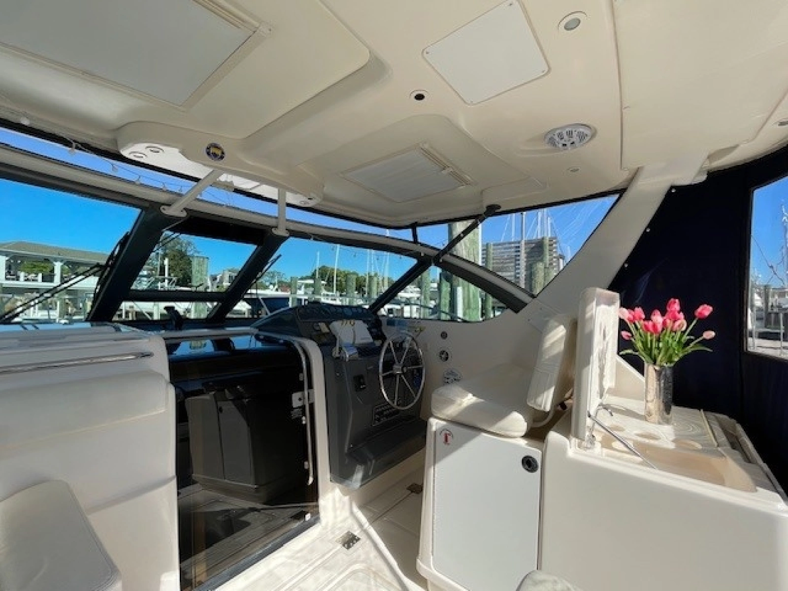 2004 Tiara Yachts 3200 Open