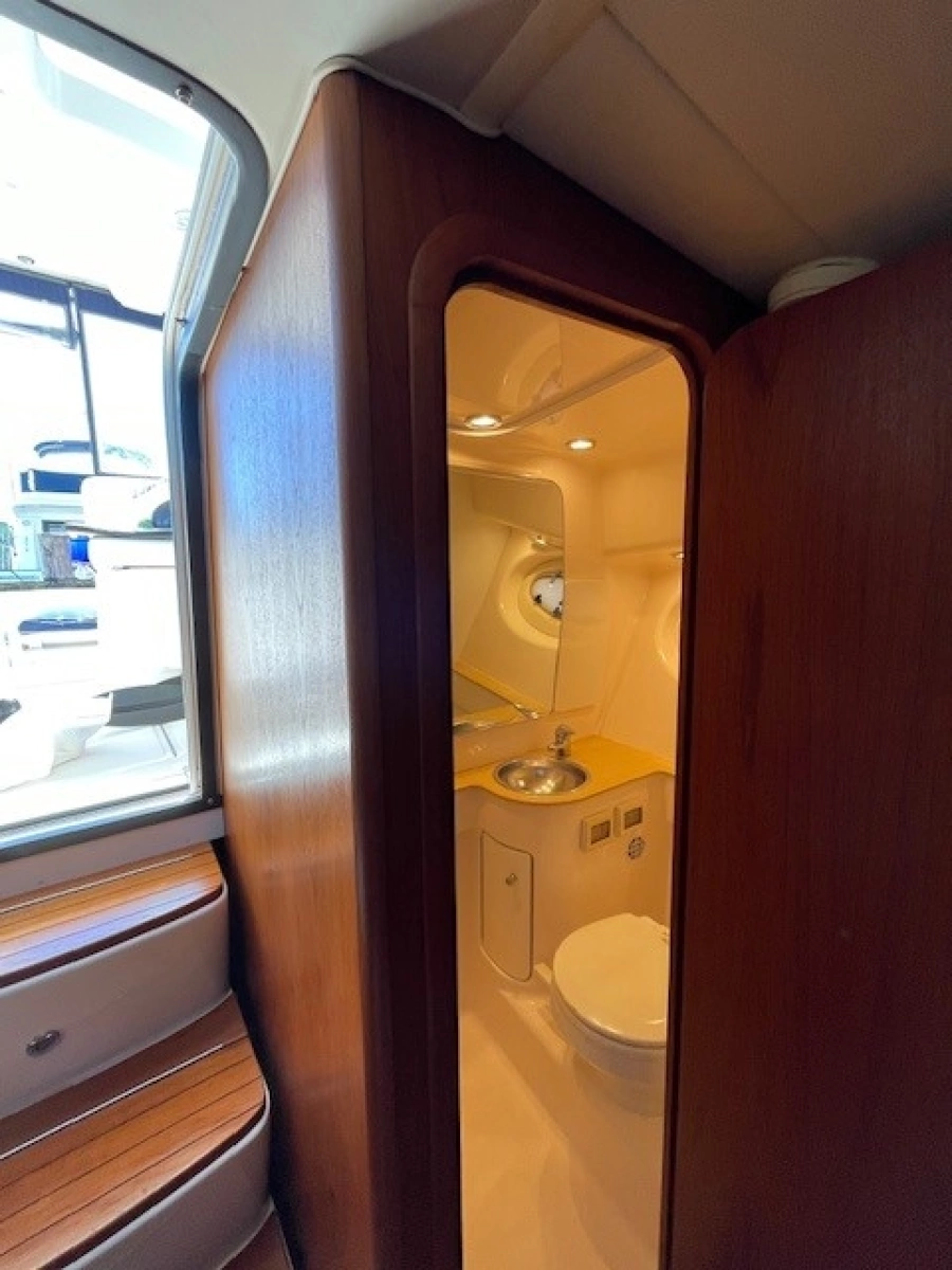 2004 Tiara Yachts 3200 Open