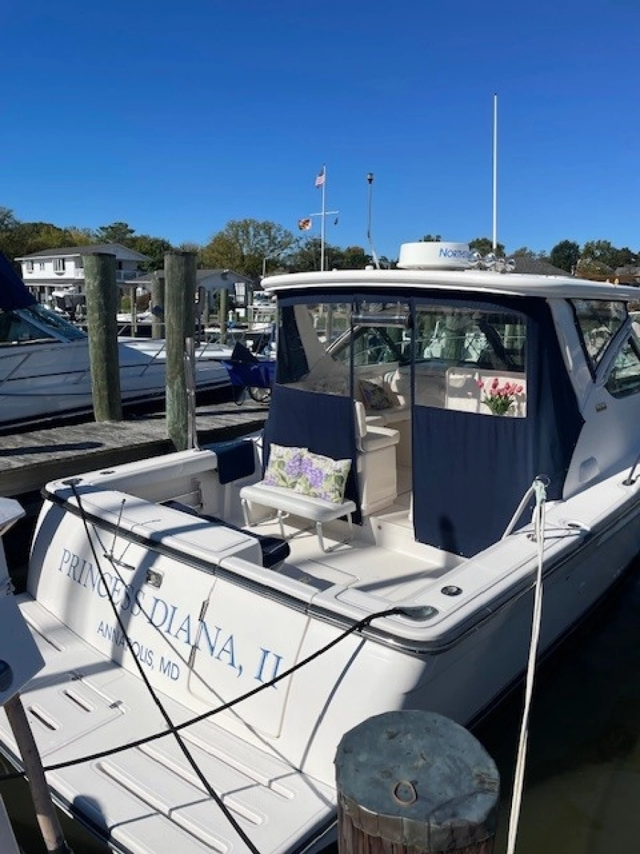 2004 Tiara Yachts 3200 Open