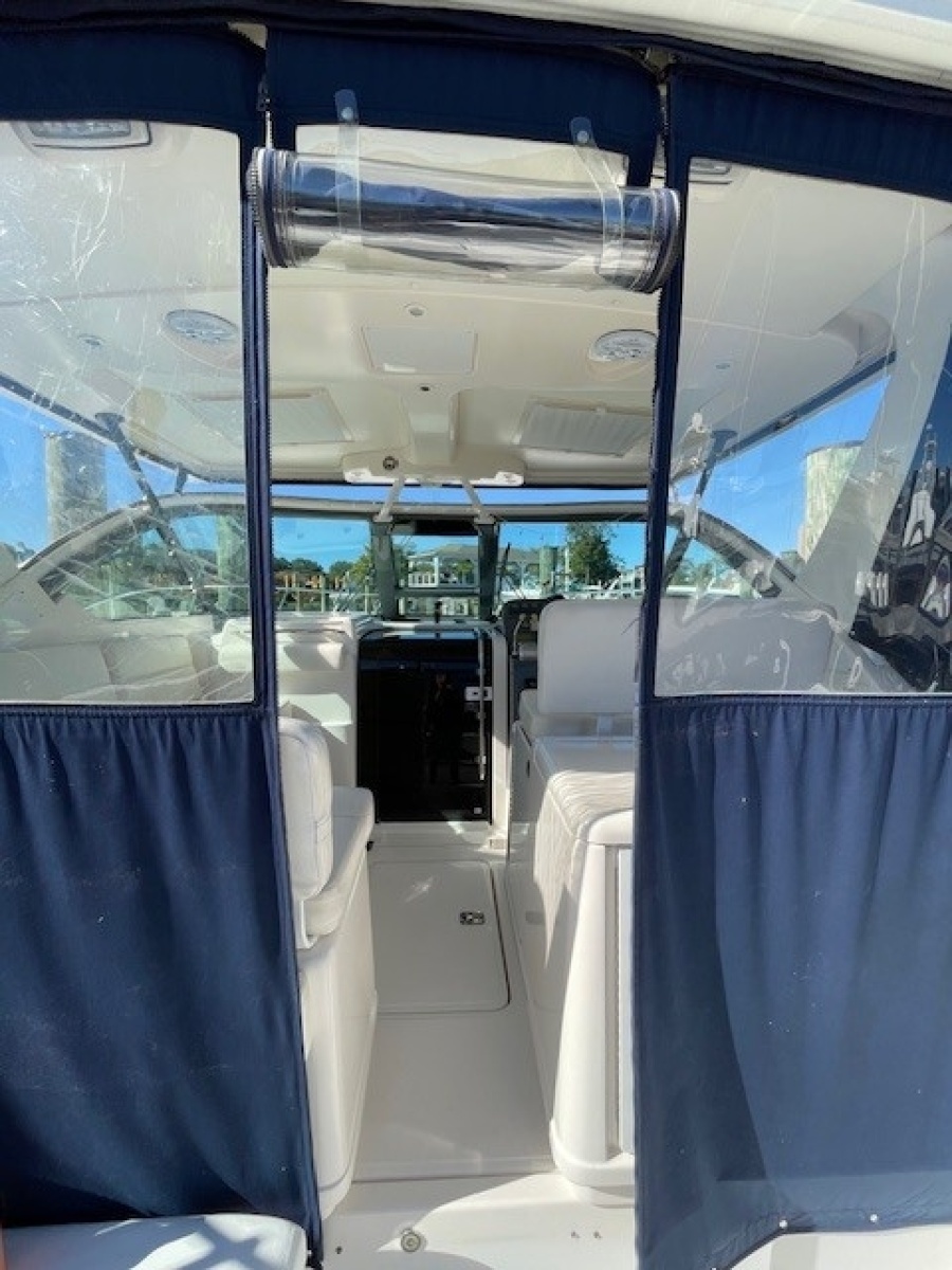 2004 Tiara Yachts 3200 Open
