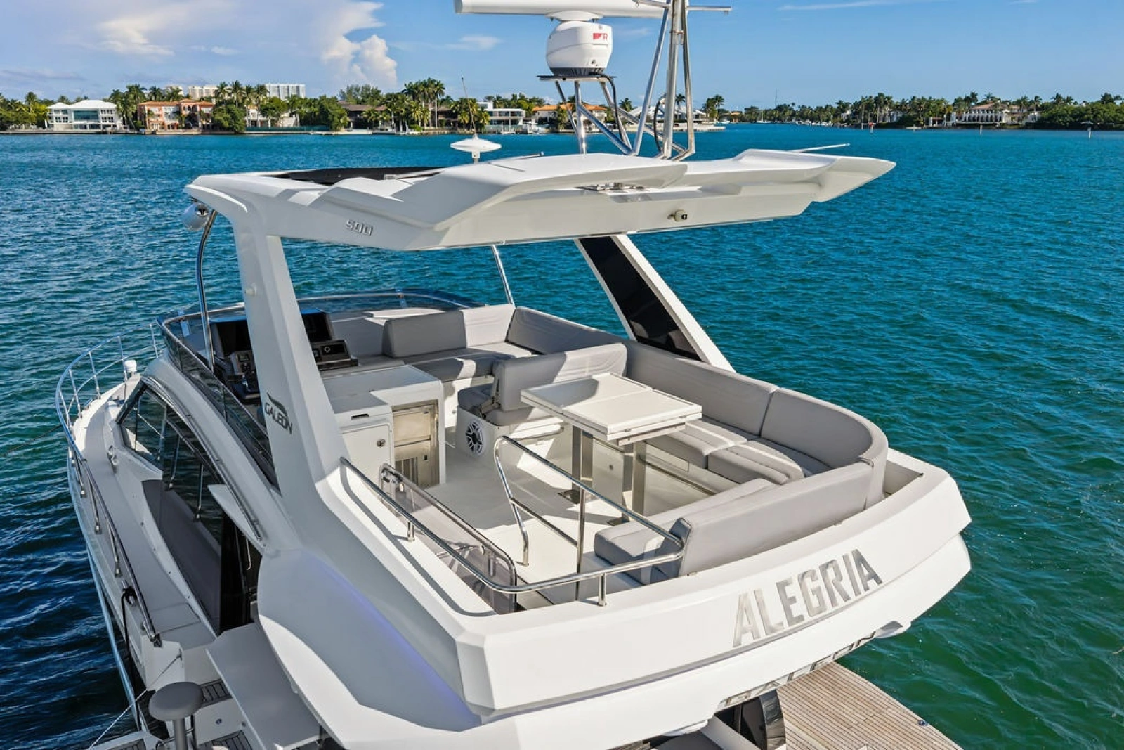 2021 Galeon 