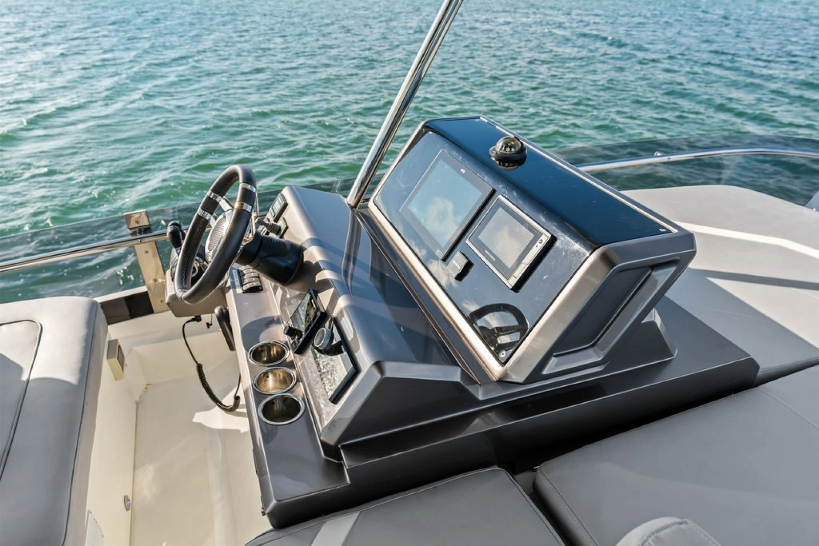 2021 Galeon 