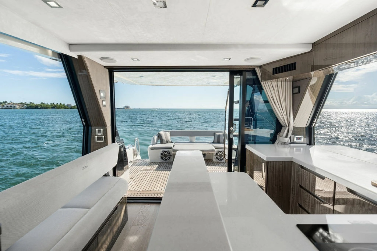 2021 Galeon 