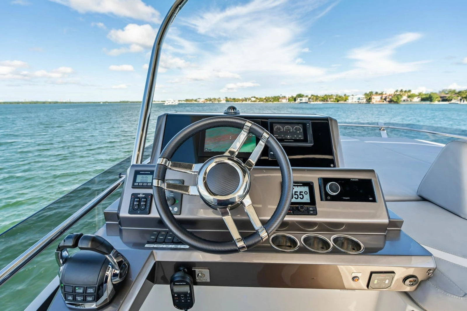 2021 Galeon 
